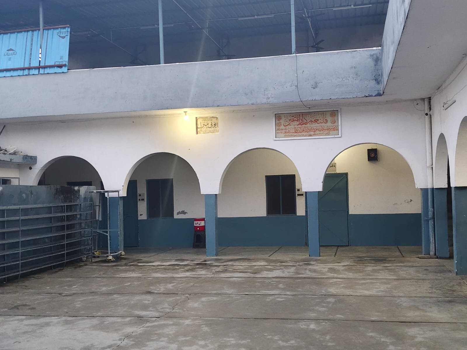 مدرسہ کی تصویر 23