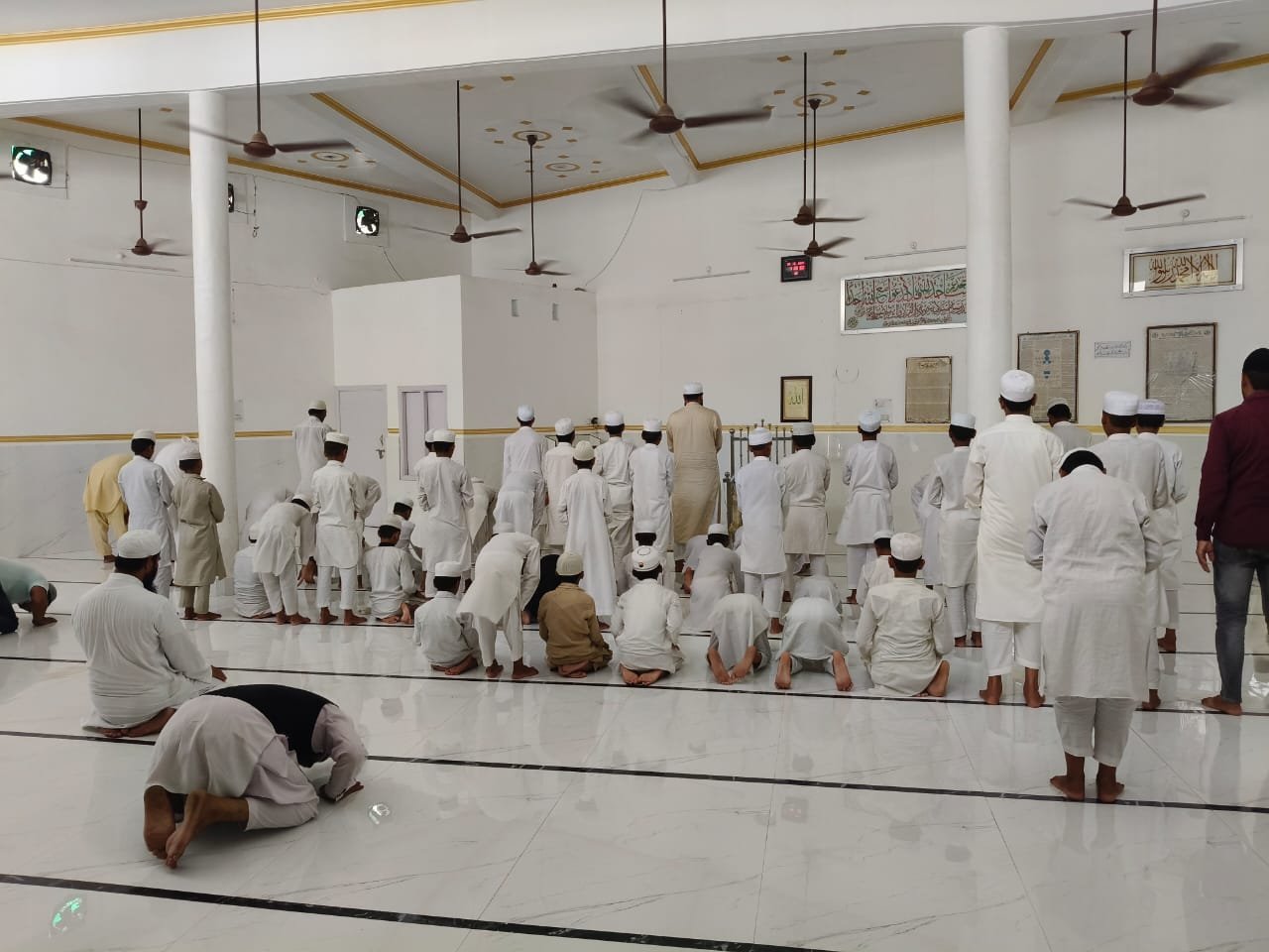 مدرسہ کی تصویر 19